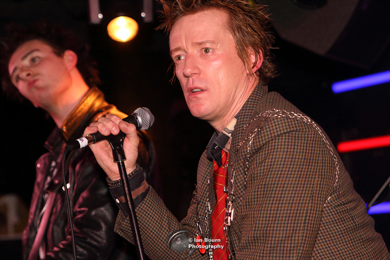 Sex Pistols Exposé: photo by IaN BoUrN for Scene Sussex