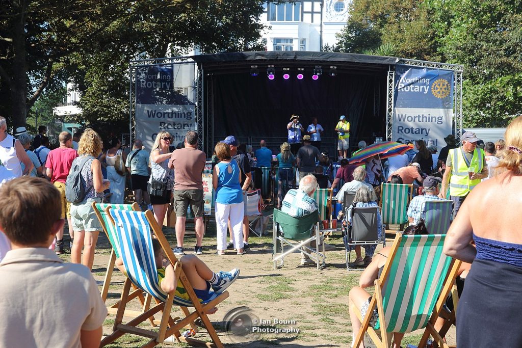 Rotary Parade: photo by Ian Bourn for Scene Sussex