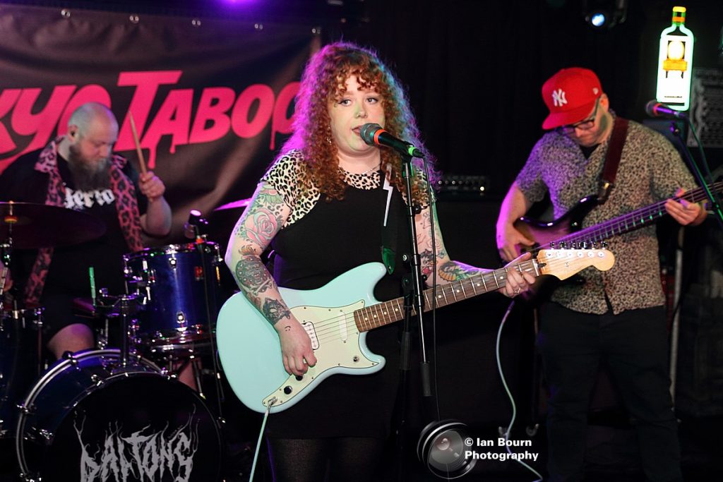 Joanna and The Dropouts - photo by Ian Bourn for Scene Sussex