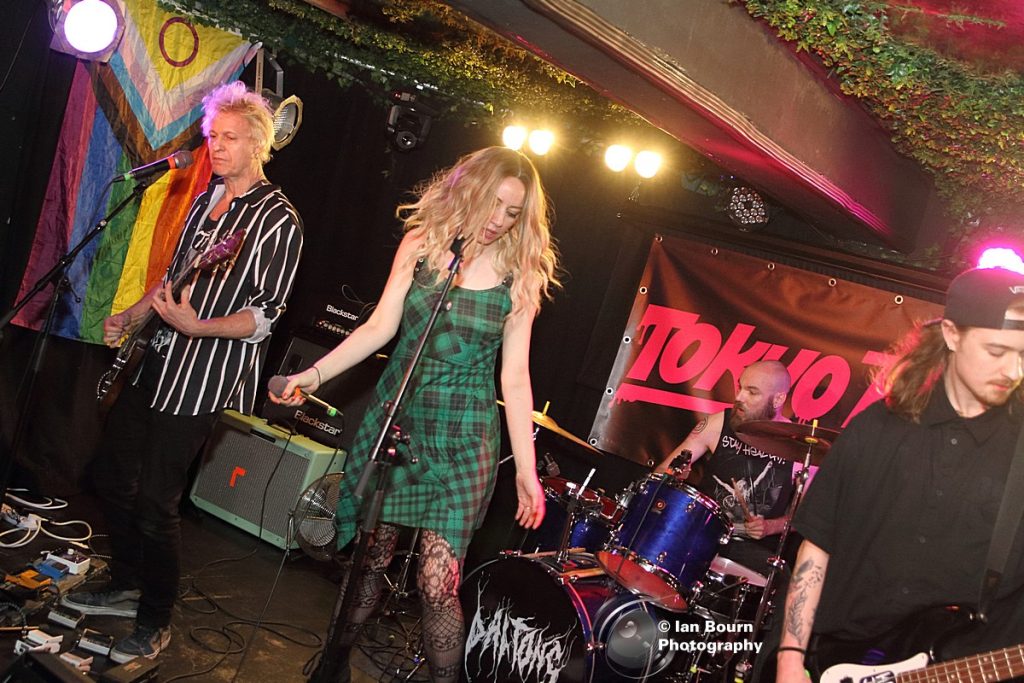 Healthy Junkies - photo by Ian Bourn for Scene Sussex
